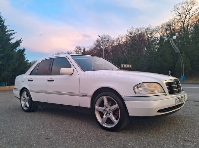 Mercedes C 180 1994, 385,856 km - 1.8 l - Qusar