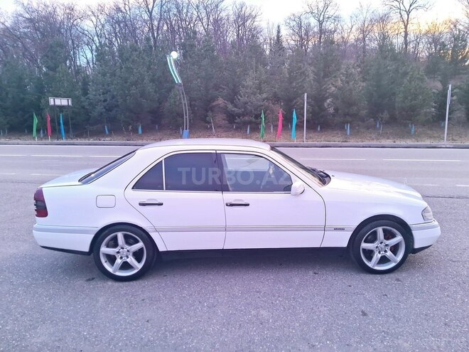 Mercedes C 180 1994, 385,856 km - 1.8 l - Qusar