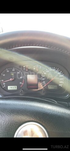 Volkswagen Golf 2003, 250,000 km - 2.0 l - Bakı