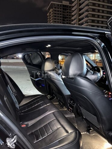 BMW 330 2019, 38,000 km - 2.0 л - Bakı
