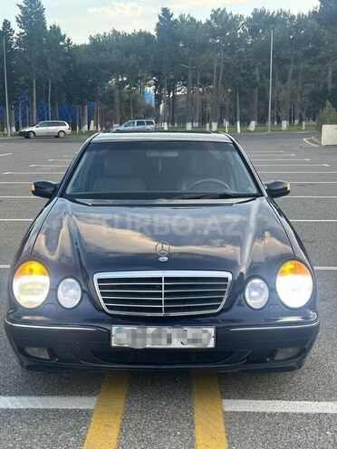 Mercedes E 240 2000, 270,000 km - 2.4 л - Sumqayıt