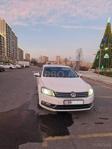 Volkswagen Passat 2014, 182,000 km - 1.8 l - Bakı