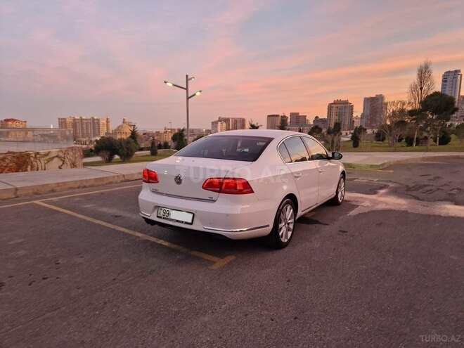 Volkswagen Passat 2014, 182,000 km - 1.8 l - Bakı