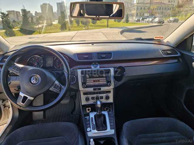 Volkswagen Passat 2014, 182,000 km - 1.8 l - Bakı
