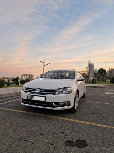 Volkswagen Passat 2014, 182,000 km - 1.8 l - Bakı
