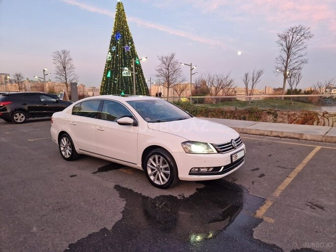 Volkswagen Passat 2014, 182,000 km - 1.8 l - Bakı