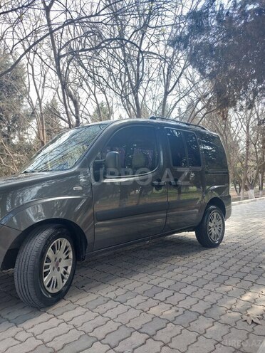 Fiat Doblo 2009, 192,000 km - 1.3 l - Bakı