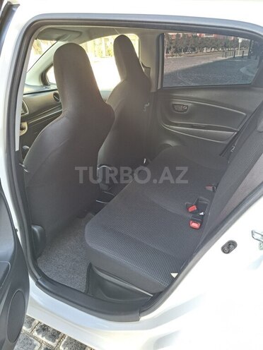 Toyota Yaris 2017, 38,000 km - 1.5 l - Bakı