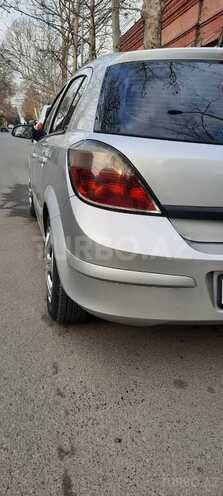 Opel Astra 2004, 286,000 km - 1.4 l - Gəncə