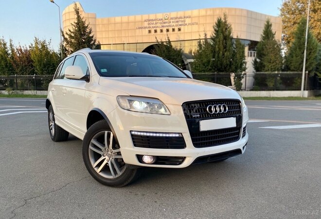 Audi Q7 2009, 200,000 km - 4.2 l - Lənkəran