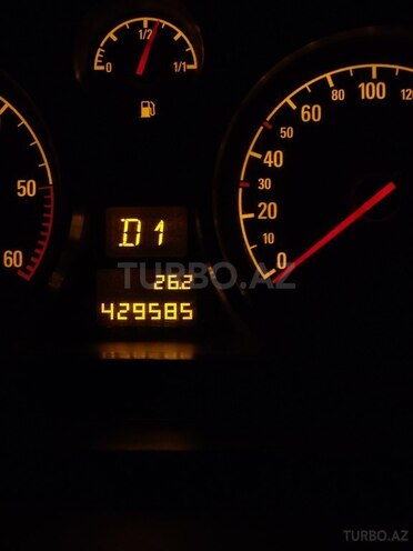 Opel Zafira 2006, 430,000 km - 1.9 l - Qusar