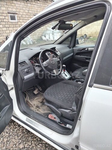 Opel Zafira 2006, 430,000 km - 1.9 l - Qusar