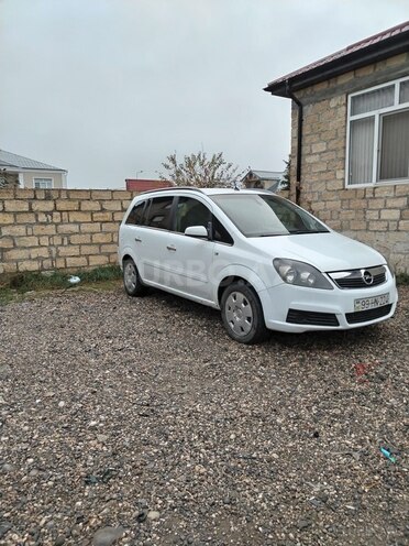 Opel Zafira 2006, 430,000 km - 1.9 l - Qusar