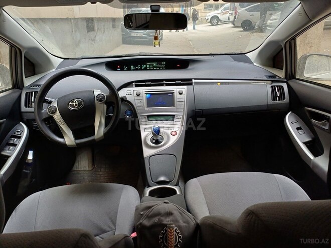 Toyota Prius 2012, 266,000 km - 1.8 l - Bakı
