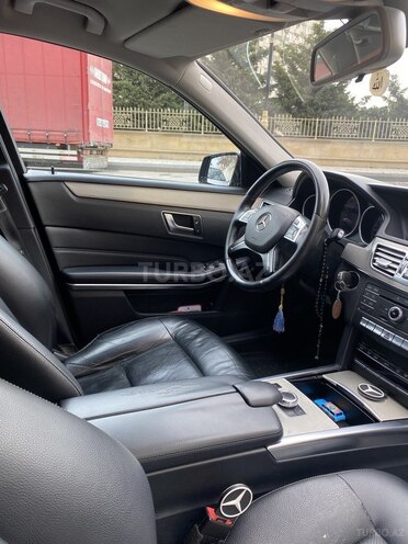 Mercedes E 220 2015, 222,110 km - 2.2 л - Bakı
