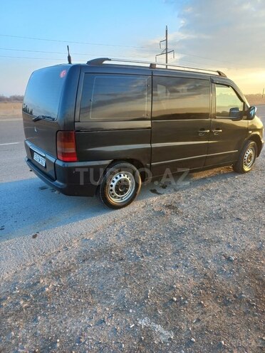 Mercedes Vito 112 2002, 394,000 km - 2.2 l - Ucar