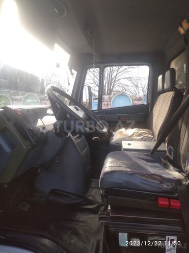 Mercedes Vario 1999, 350,000 km - 2.9 l - Zaqatala