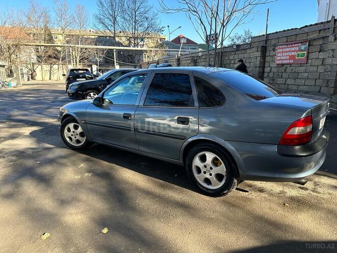 Opel Vectra 1998, 332,850 km - 1.8 l - Bakı