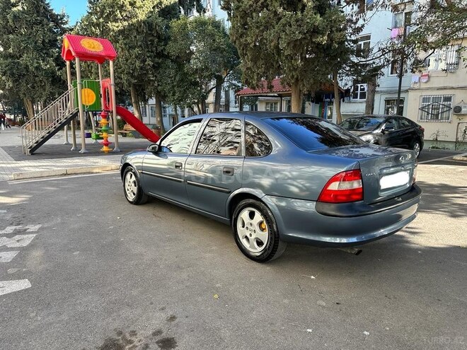 Opel Vectra 1998, 332,850 km - 1.8 l - Bakı