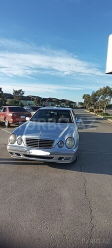 Mercedes E 240 2000, 265,000 km - 2.4 l - Bakı