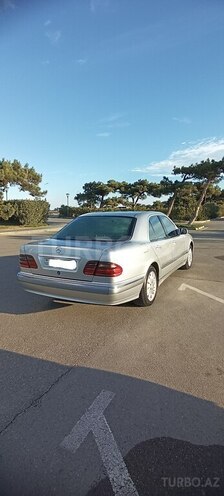 Mercedes E 240 2000, 265,000 km - 2.4 l - Bakı