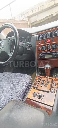 Mercedes E 240 2000, 265,000 km - 2.4 l - Bakı