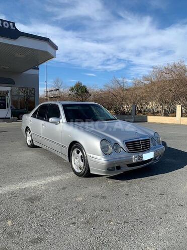 Mercedes E 220 1999, 230,000 km - 2.2 l - Zaqatala
