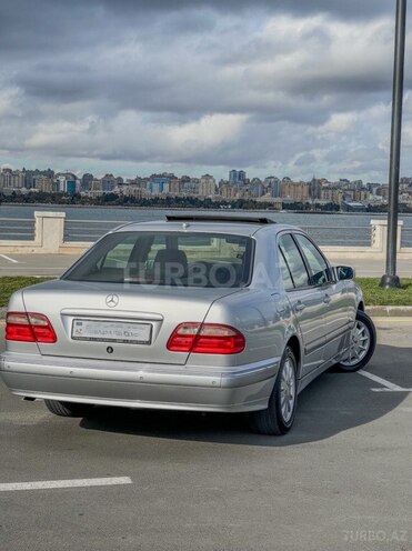 Mercedes E 200 2000, 279,000 km - 2.0 l - Bakı