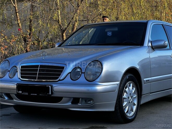 Mercedes E 200 2000, 130,000 km - 2.0 l - Xudat