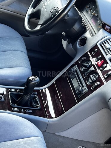 Mercedes E 200 2000, 130,000 km - 2.0 l - Xudat