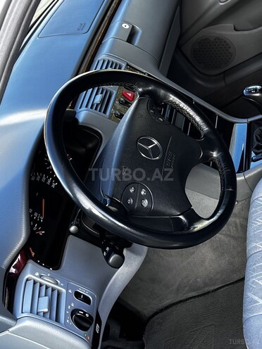 Mercedes E 200 2000, 130,000 km - 2.0 l - Xudat