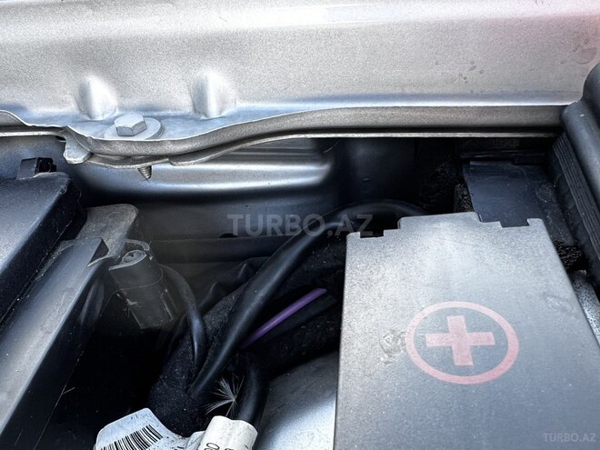 Mercedes E 200 2000, 130,000 km - 2.0 l - Xudat