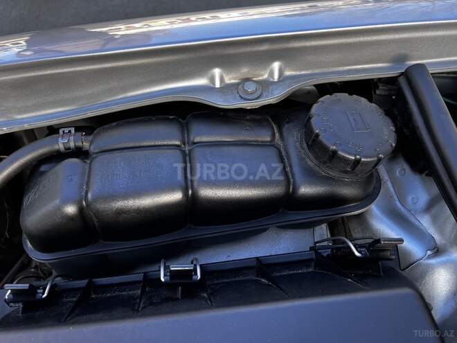 Mercedes E 200 2000, 130,000 km - 2.0 l - Xudat