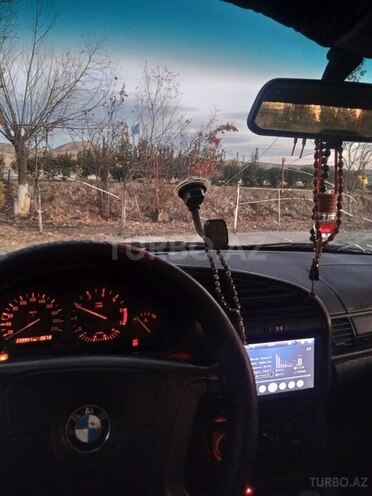 BMW 316 1995, 239,967 km - 1.6 l - Şəki