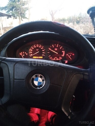 BMW 316 1995, 239,967 km - 1.6 l - Şəki