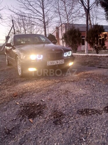 BMW 316 1995, 239,967 km - 1.6 l - Şəki