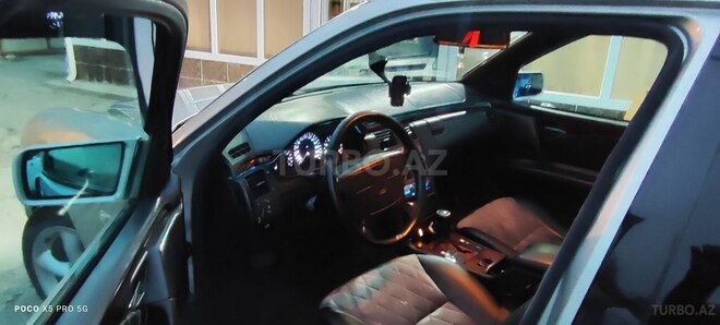 Mercedes E 240 1999, 24,500 km - 2.6 l - Göyçay