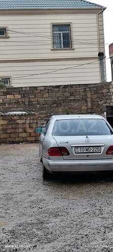 Mercedes E 240 1999, 24,500 km - 2.6 l - Göyçay