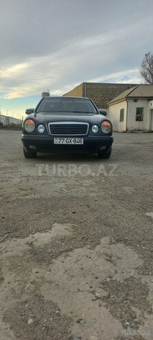 Mercedes E 240 1998, 245,000 km - 2.4 л - Sumqayıt