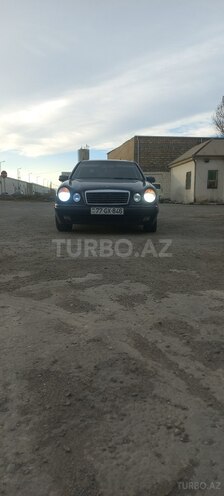 Mercedes E 240 1998, 245,000 km - 2.4 л - Sumqayıt