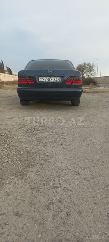 Mercedes E 240 1998, 245,000 km - 2.4 л - Sumqayıt