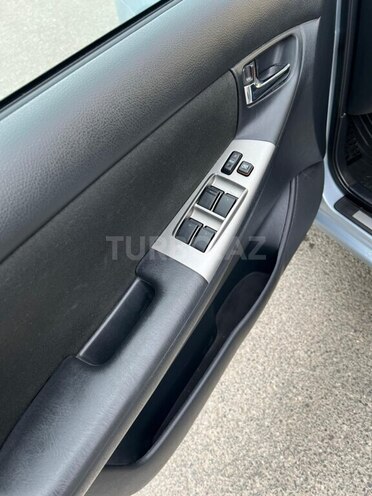 Toyota Corolla 2006, 269,000 km - 1.4 l - Bakı