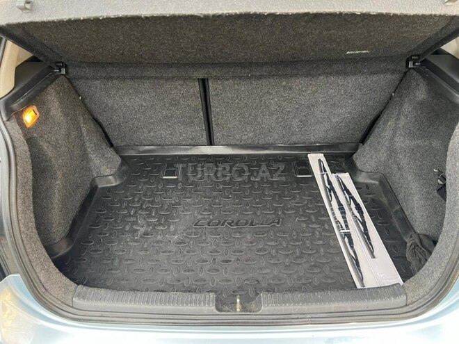 Toyota Corolla 2006, 269,000 km - 1.4 l - Bakı