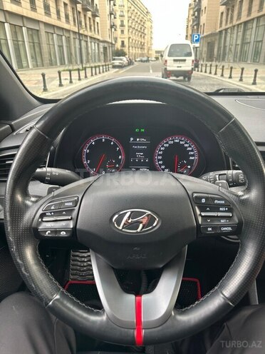 Hyundai Veloster 2018, 96,700 km - 1.6 л - Bakı