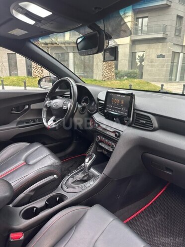 Hyundai Veloster 2018, 96,700 km - 1.6 л - Bakı