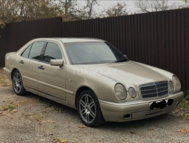 Mercedes E 320 1999, 43,000 km - 3.2 l - Bakı