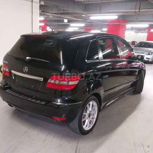 Mercedes B 170 2008, 150,000 km - 1.7 л - Gəncə