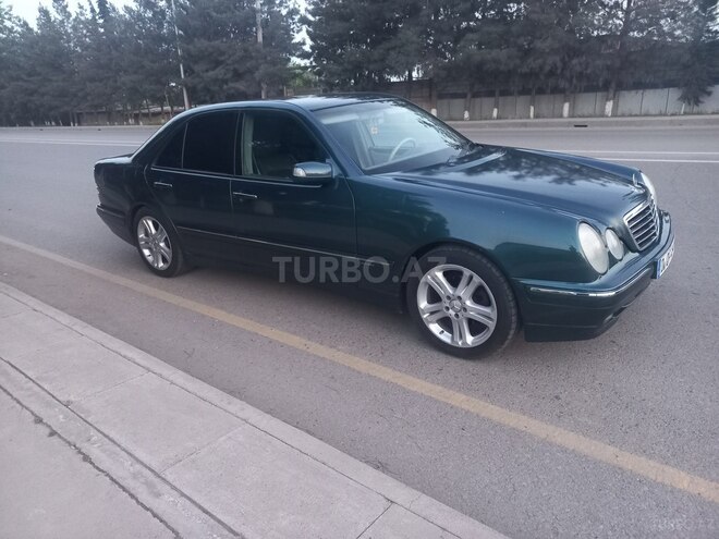 Mercedes E 220 2000, 346,000 km - 2.2 l - Sabirabad