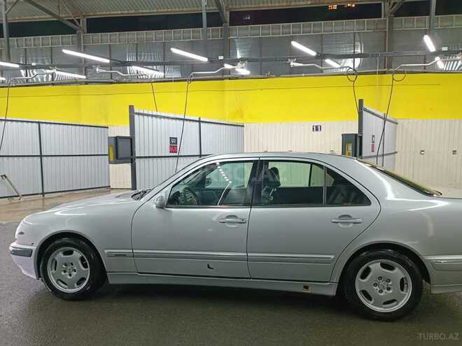 Mercedes E 240 1999, 297,545 km - 2.4 л - Bakı