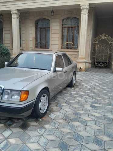Mercedes E 200 1993, 353,212 km - 2.0 l - Şəmkir